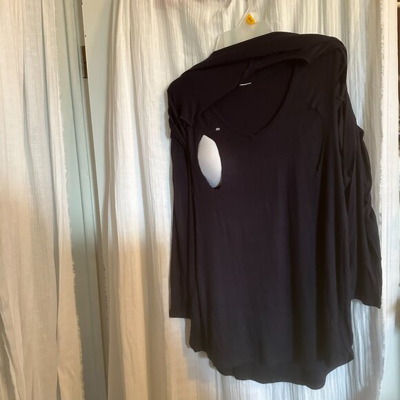 Nursing shirt, Breastfeeding,Navy, Time & Tru, Large, Dbl layer, Raw edge hem - Picture 3 of 10